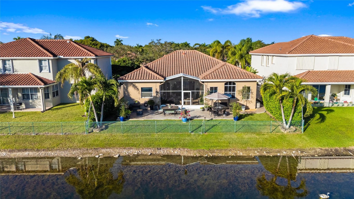 Nautica 164-36 B - Residential