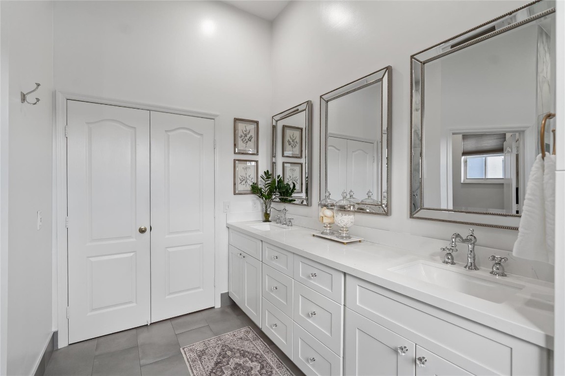 Nautica 164-36 B - Residential