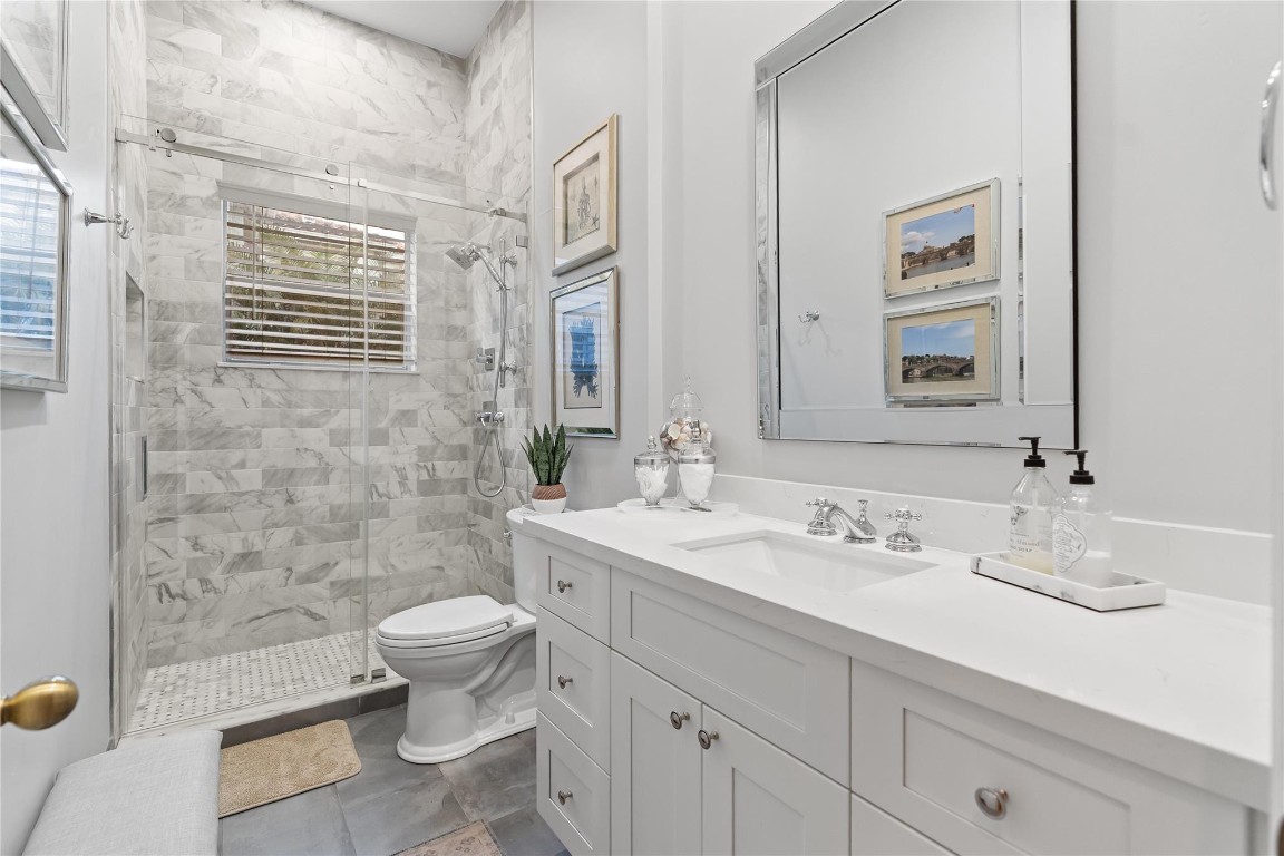 Nautica 164-36 B - Residential