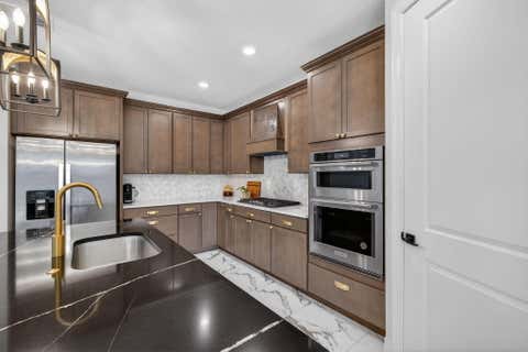 Tiny photo for 2455 Primrose Place, Oakland Park, FL 33309 (MLS # B26003836)