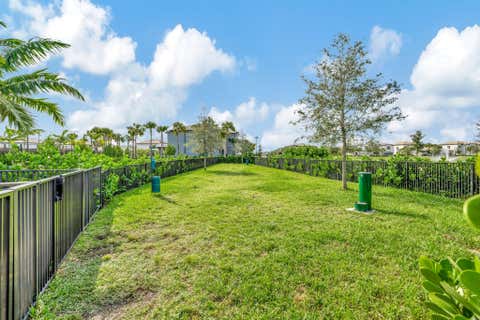 Tiny photo for 2455 Primrose Place, Oakland Park, FL 33309 (MLS # B26003836)