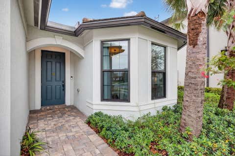 Tiny photo for 2455 Primrose Place, Oakland Park, FL 33309 (MLS # B26003836)