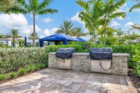 Tiny photo for 2455 Primrose Place, Oakland Park, FL 33309 (MLS # B26003836)
