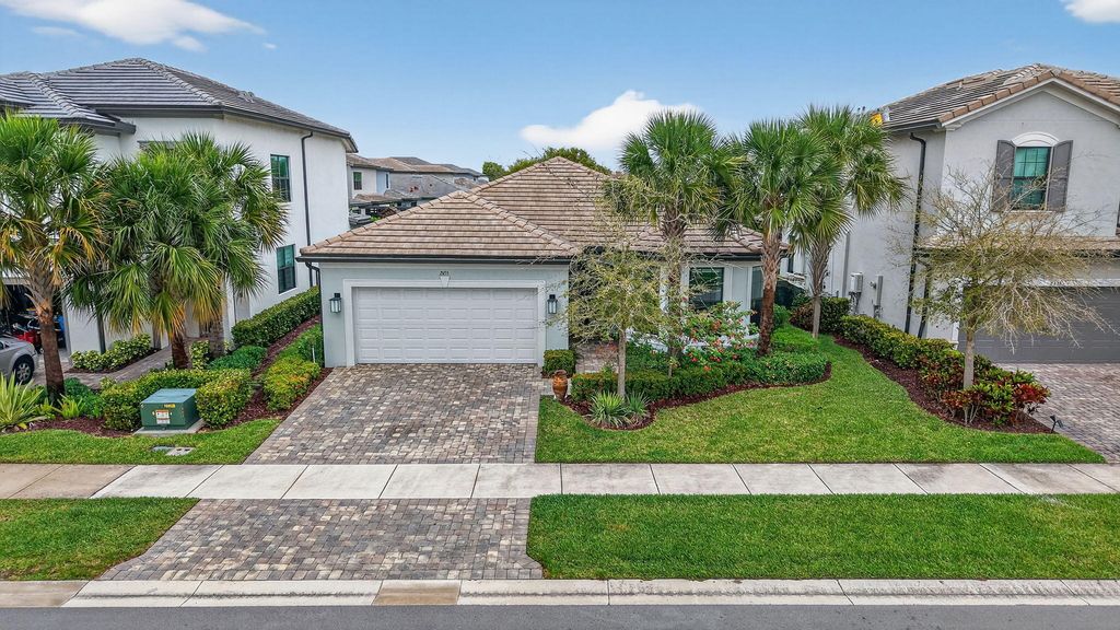 Photo of 2455 Primrose Place, Oakland Park, FL 33309 (MLS # B26003836)