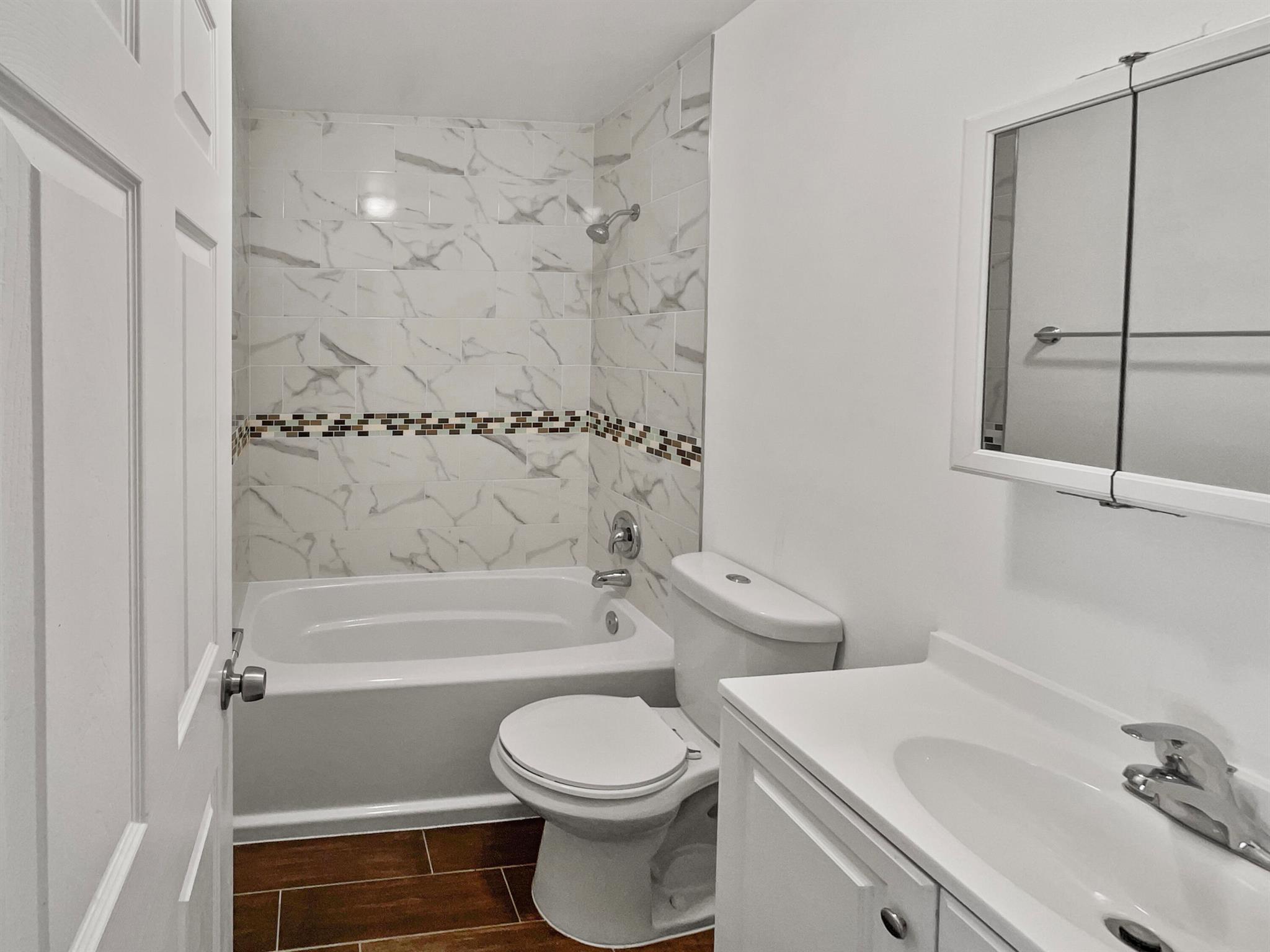 CORONA DEL RIO - Residential