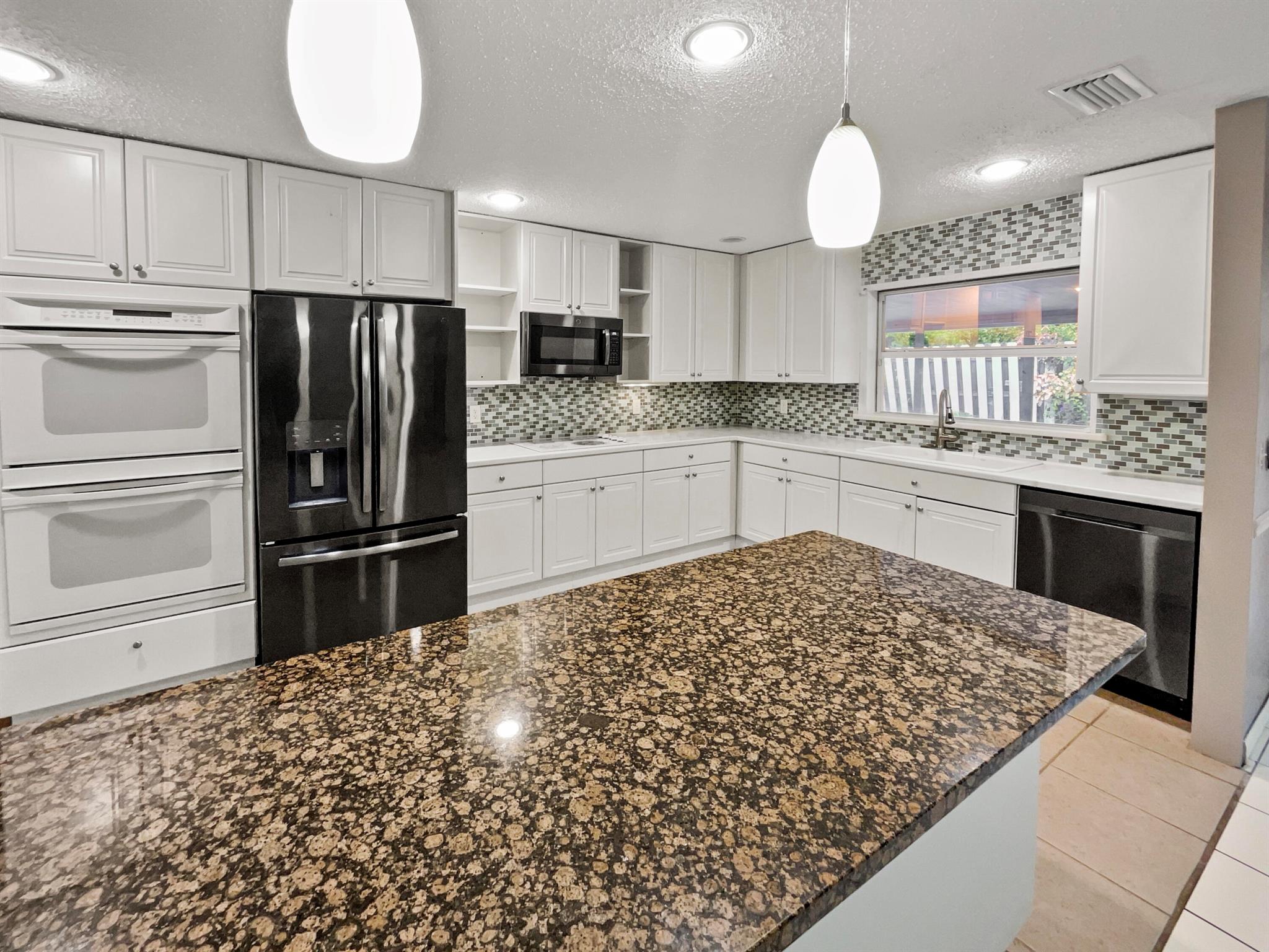 CORONA DEL RIO - Residential