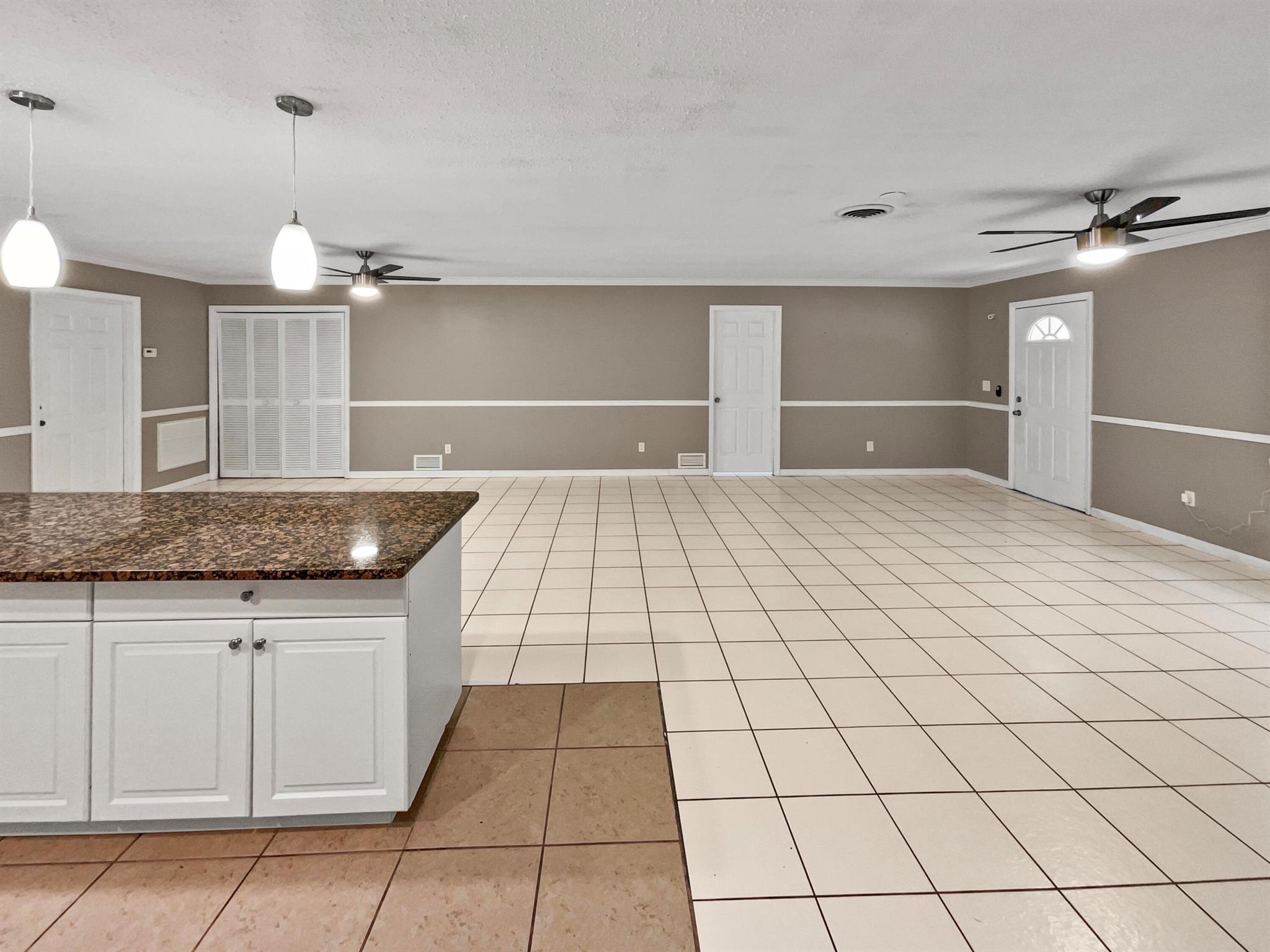 CORONA DEL RIO - Residential