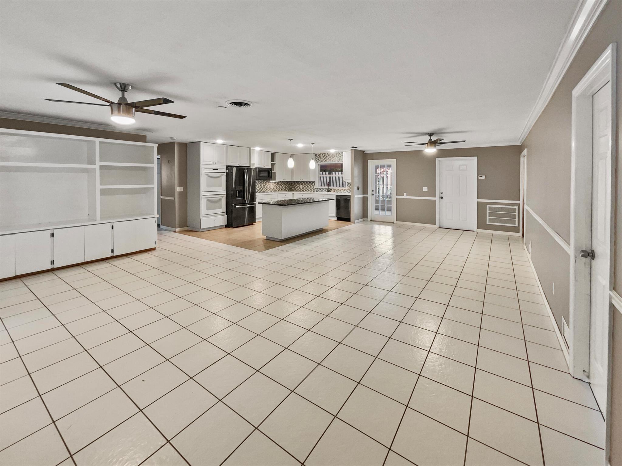 CORONA DEL RIO - Residential