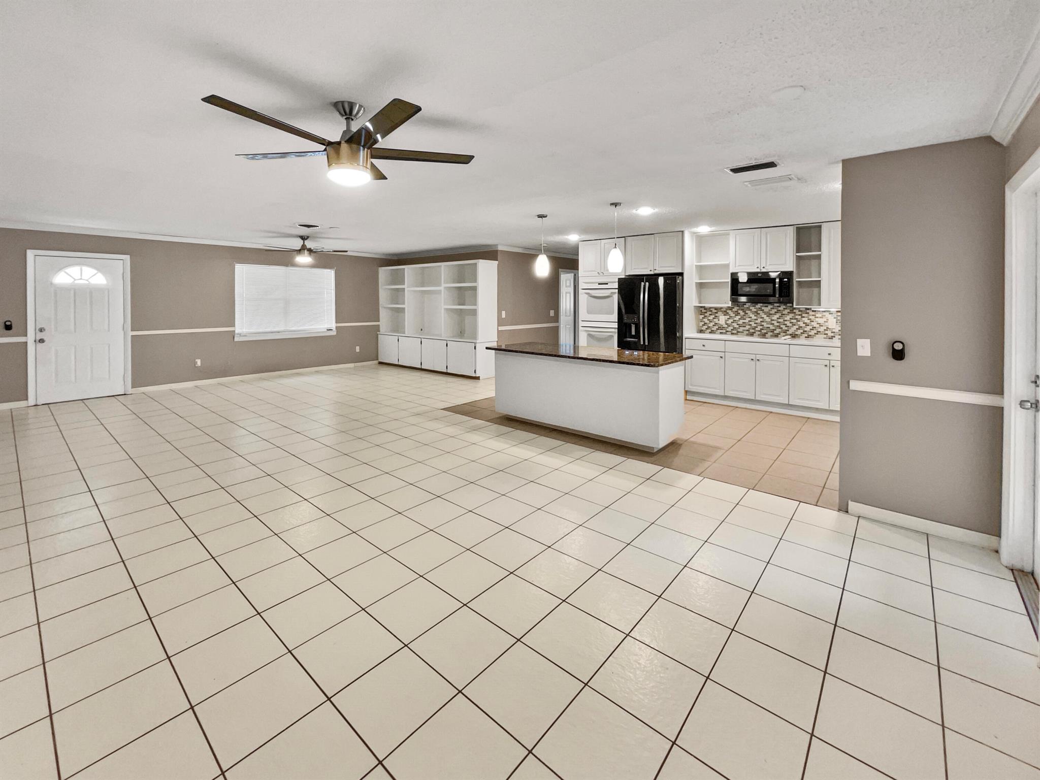 CORONA DEL RIO - Residential