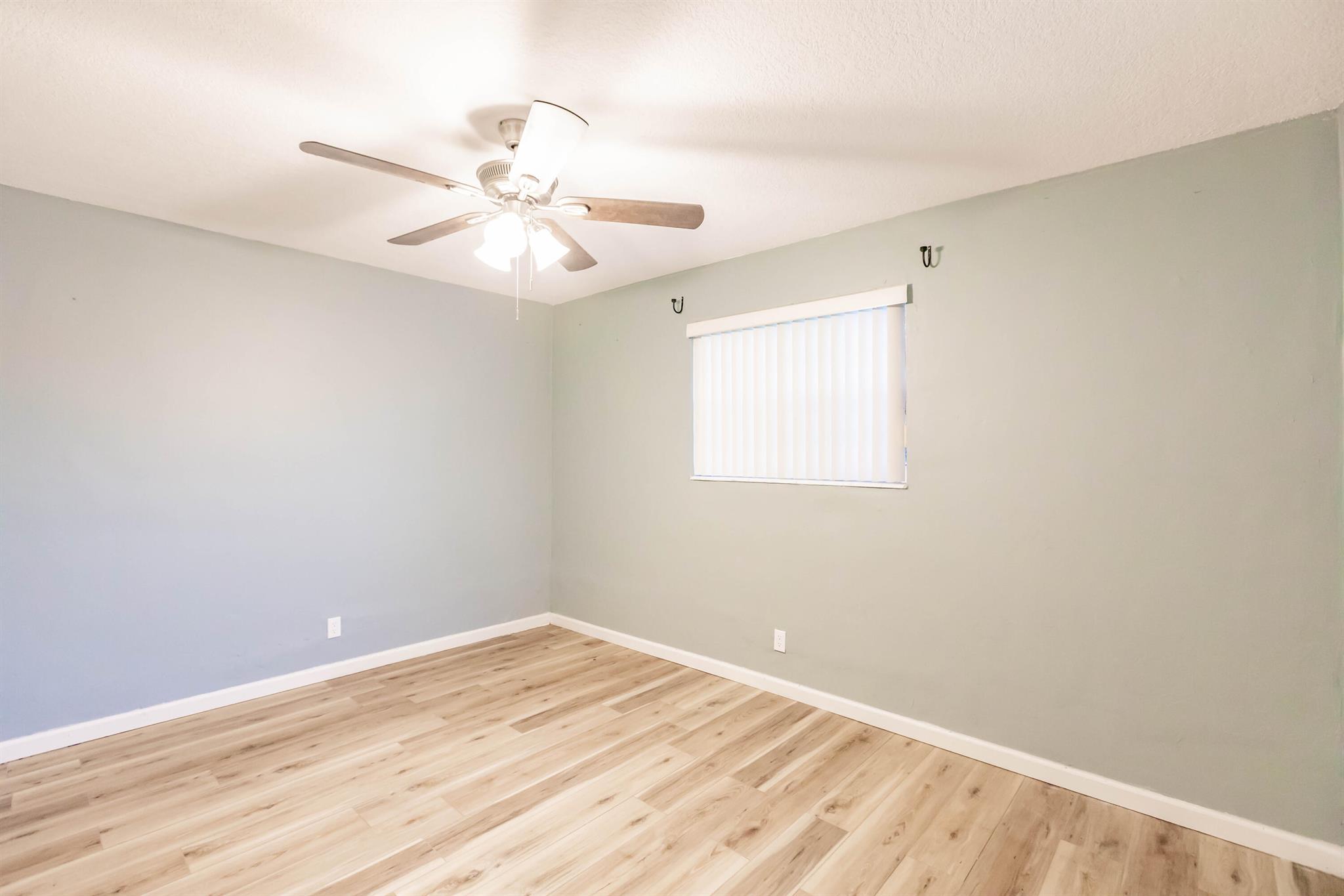 ORIOLE ESTATES SEC 8 - Residential