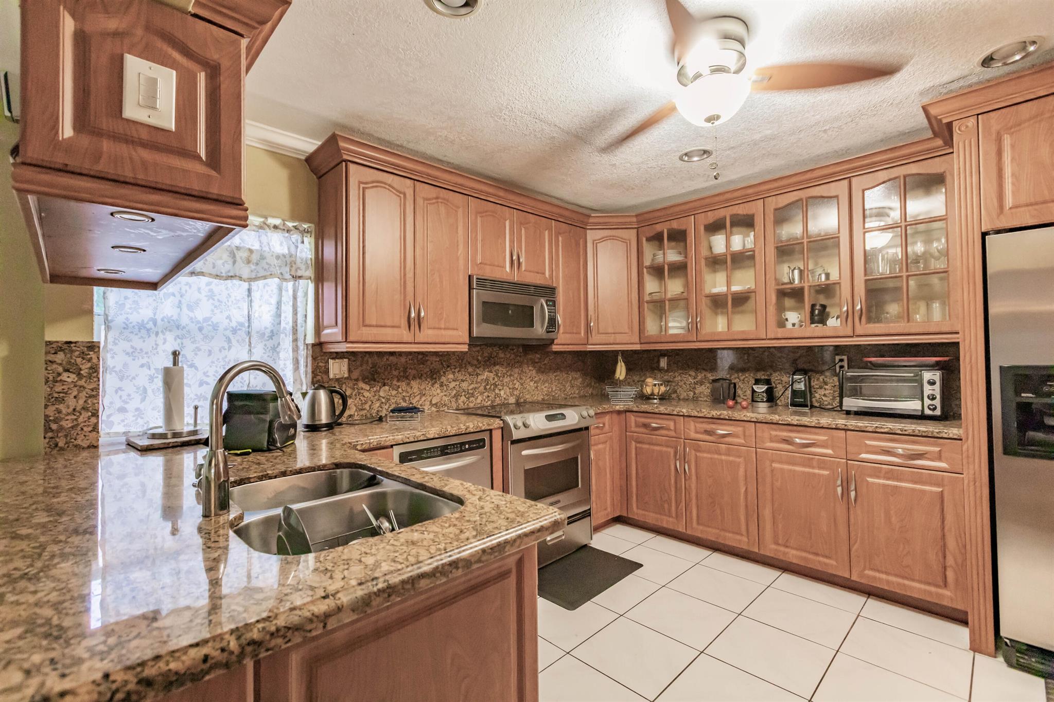 ORIOLE ESTATES SEC 8 - Residential