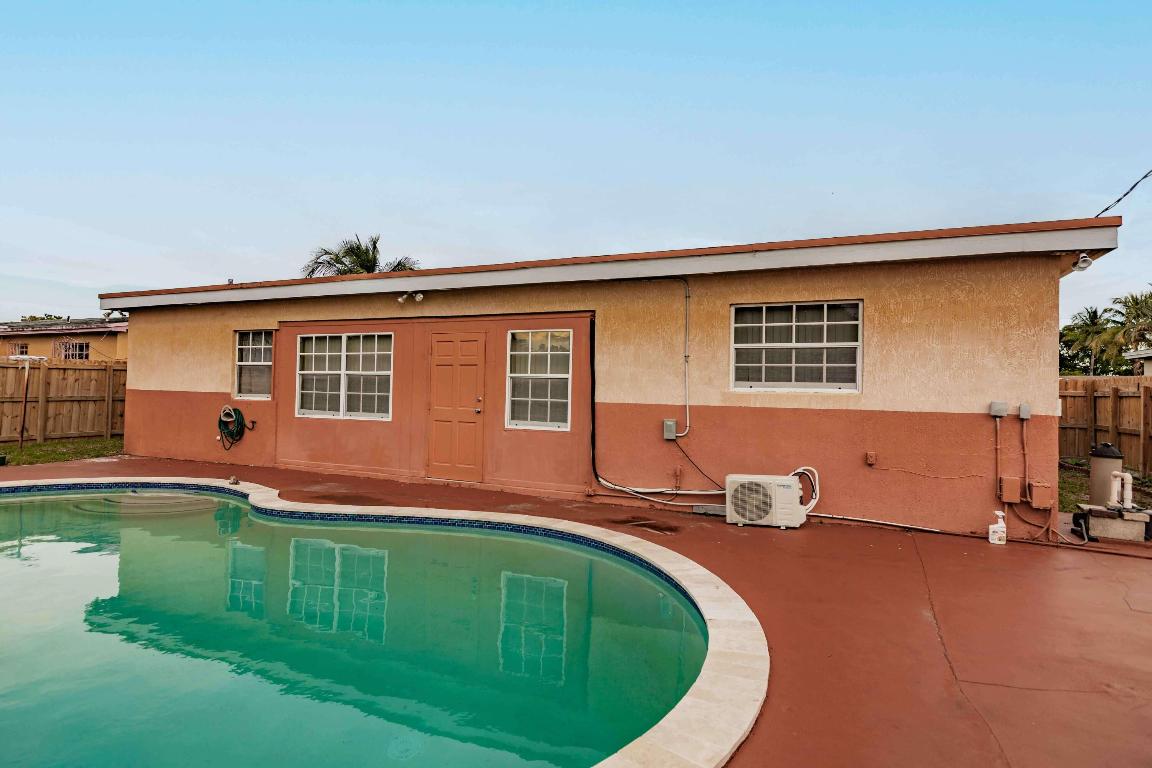 ORIOLE ESTATES SEC 8 - Residential