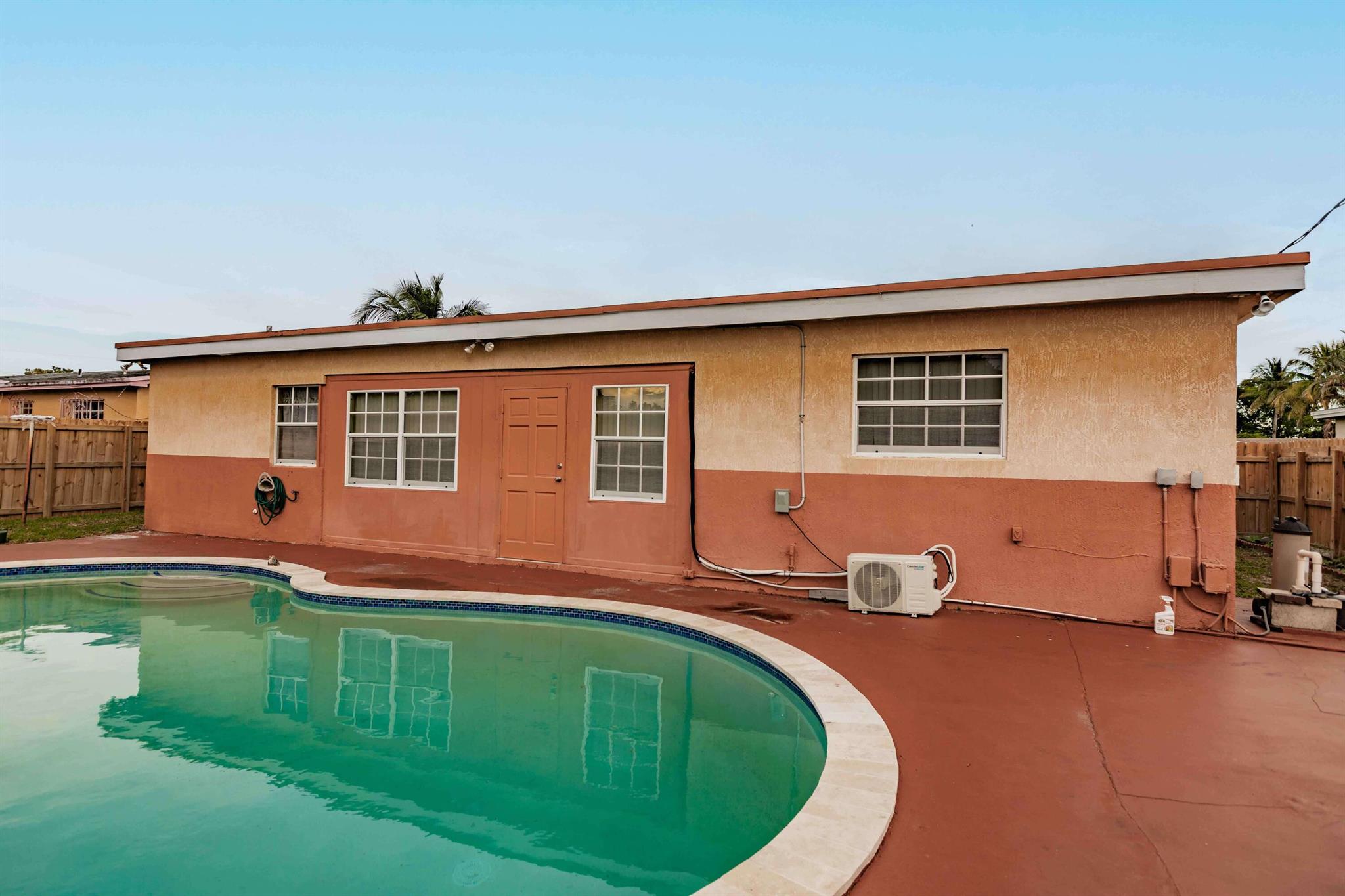 ORIOLE ESTATES SEC 8 - Residential