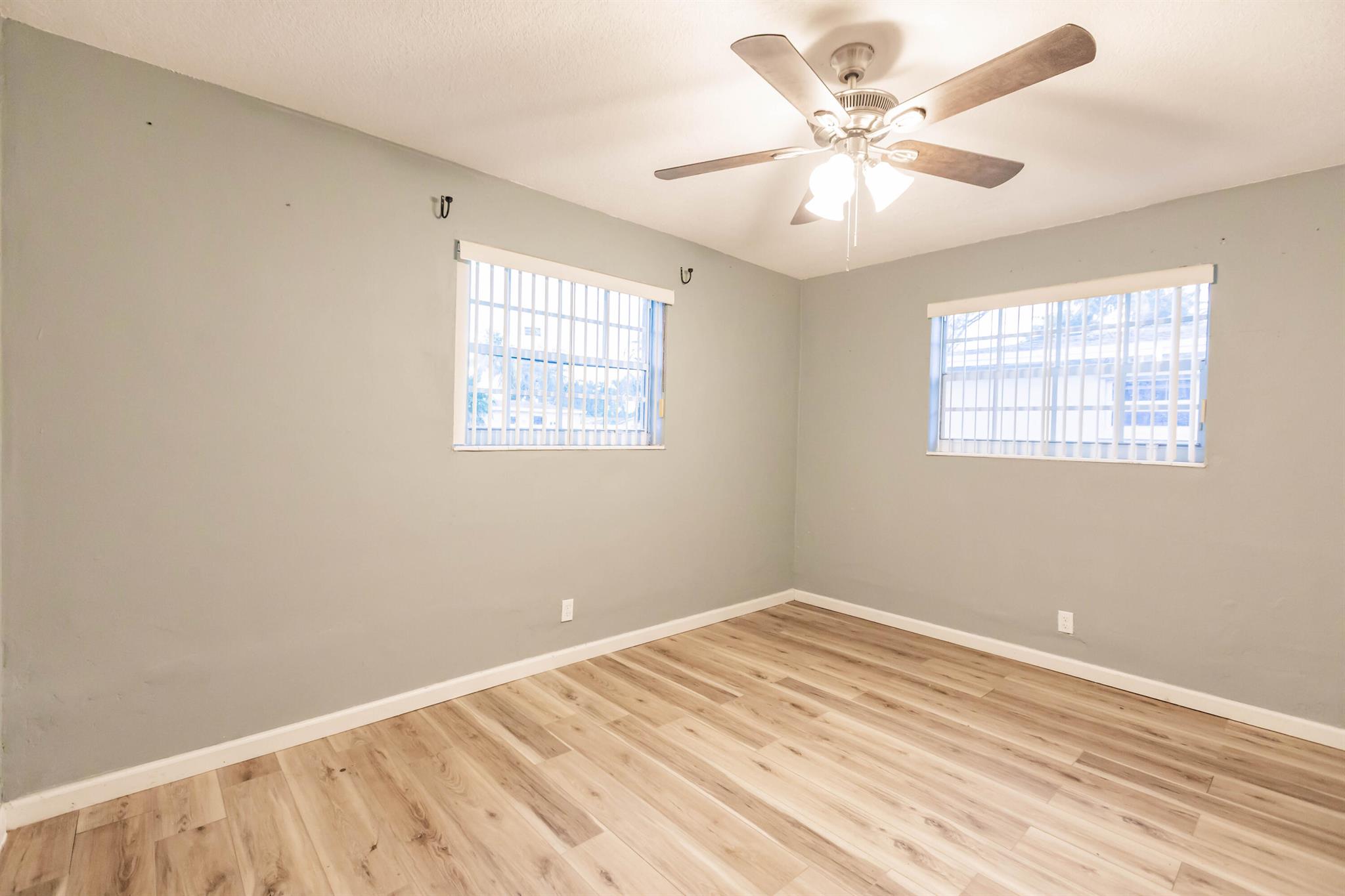 ORIOLE ESTATES SEC 8 - Residential