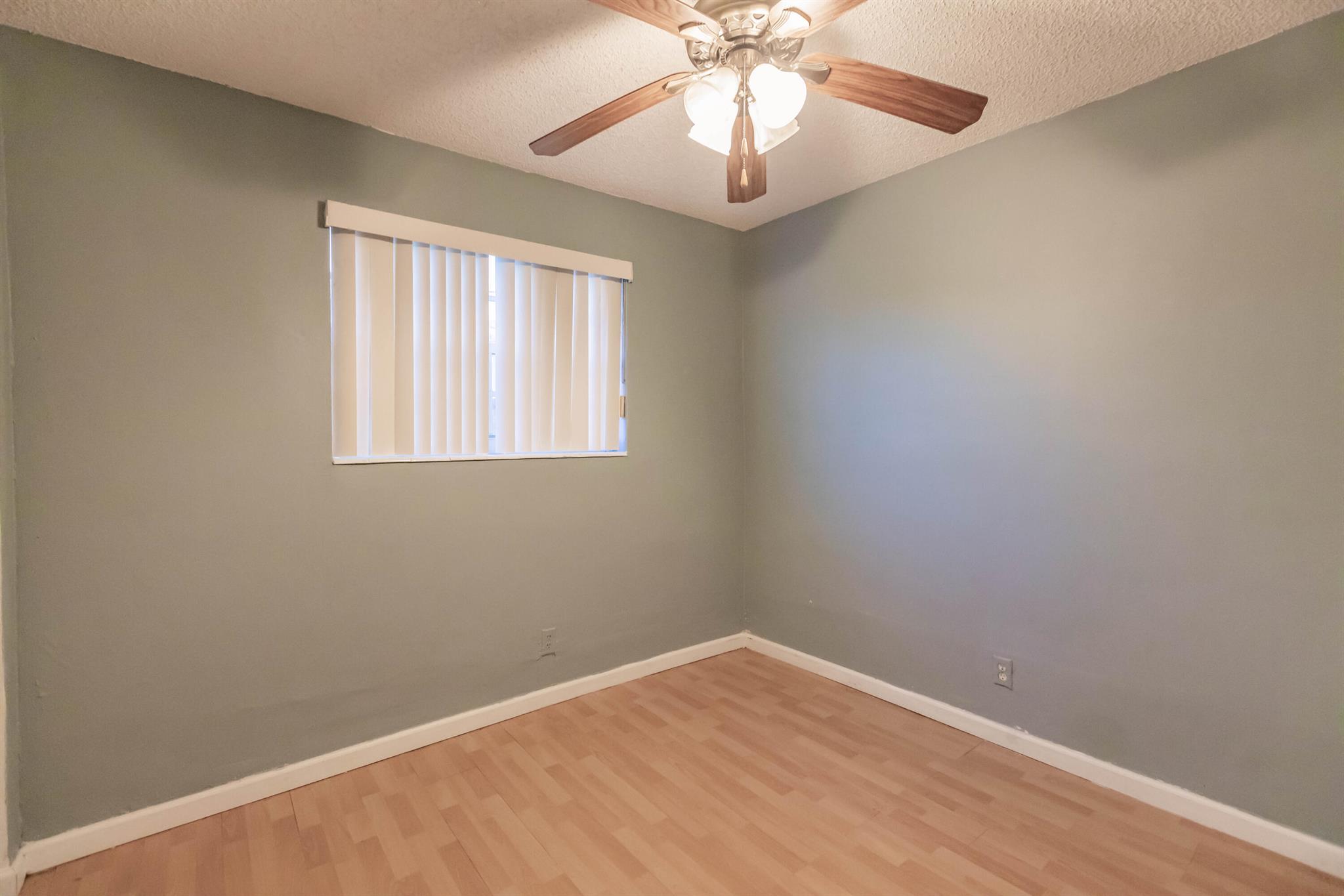 ORIOLE ESTATES SEC 8 - Residential