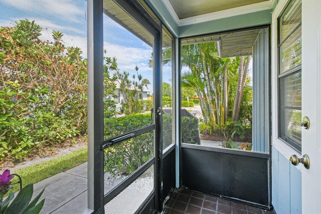 JENSEN PARK VILLAS SEC 1 - Residential