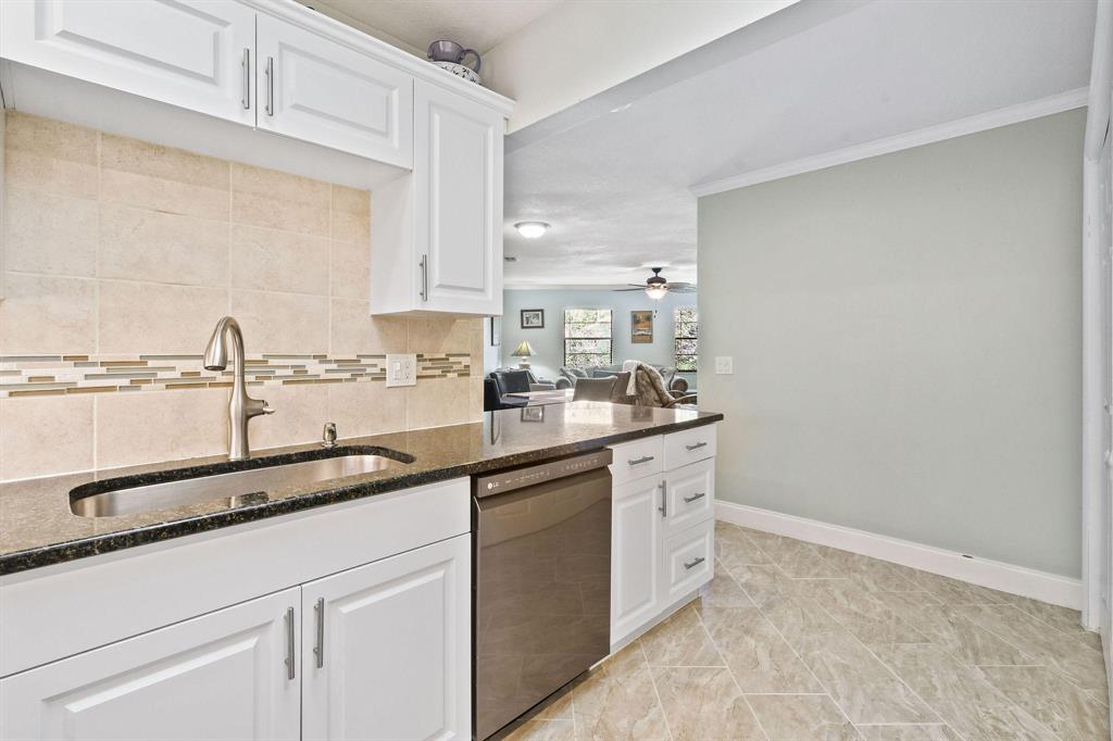 JENSEN PARK VILLAS SEC 1 - Residential