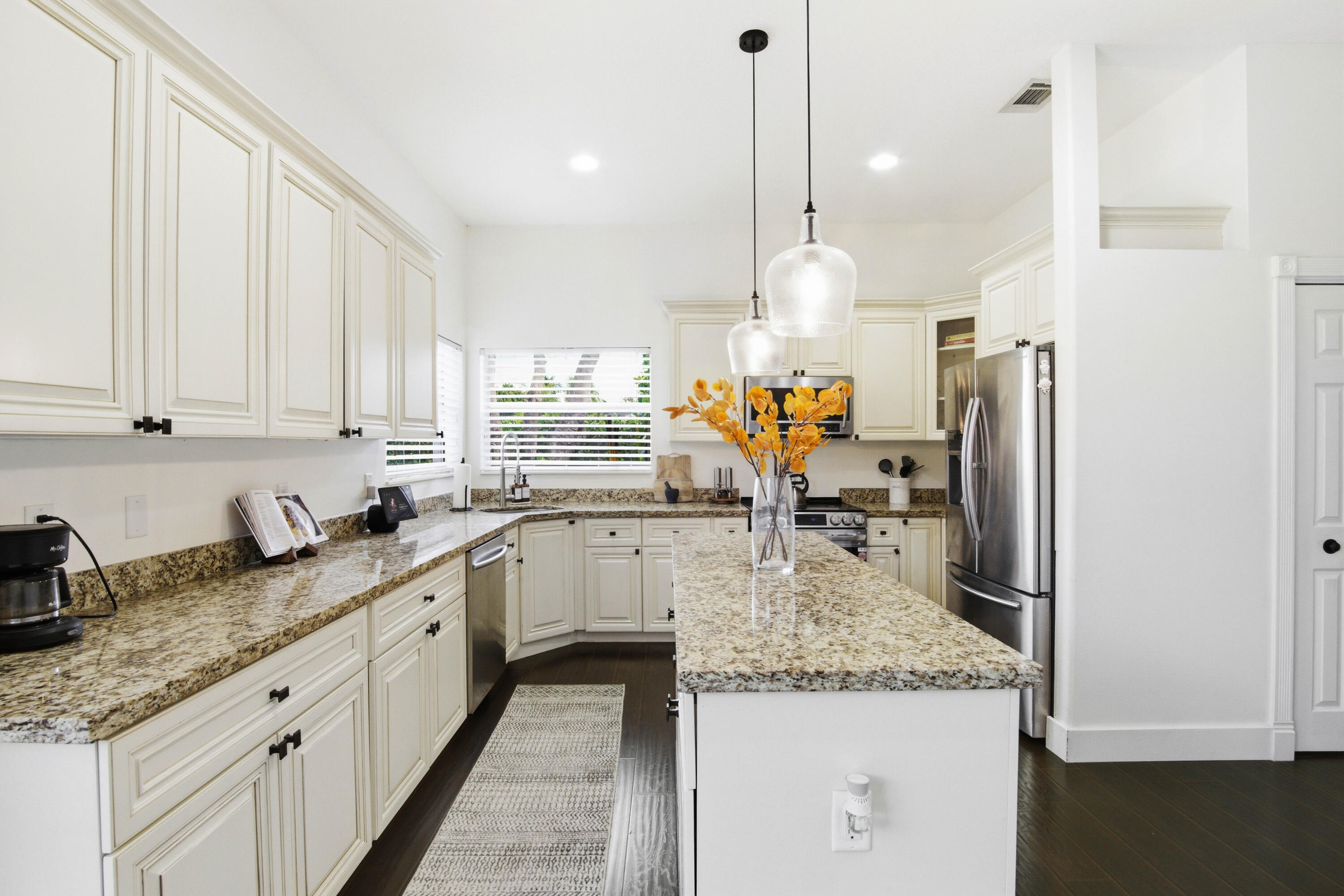 CYPRESS HEAD UNIT 1 - Residential Lease