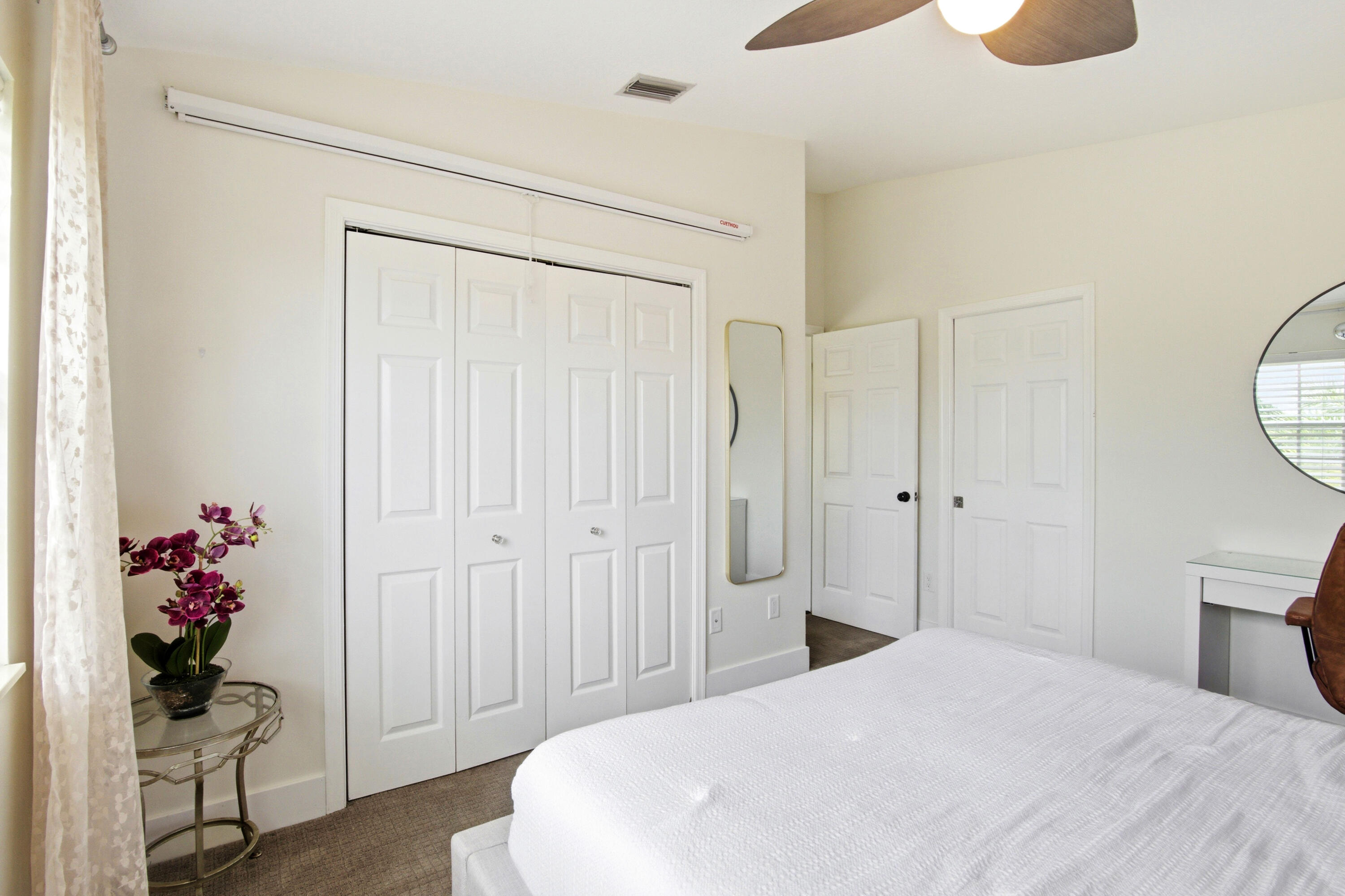 CYPRESS HEAD UNIT 1 - Residential Lease