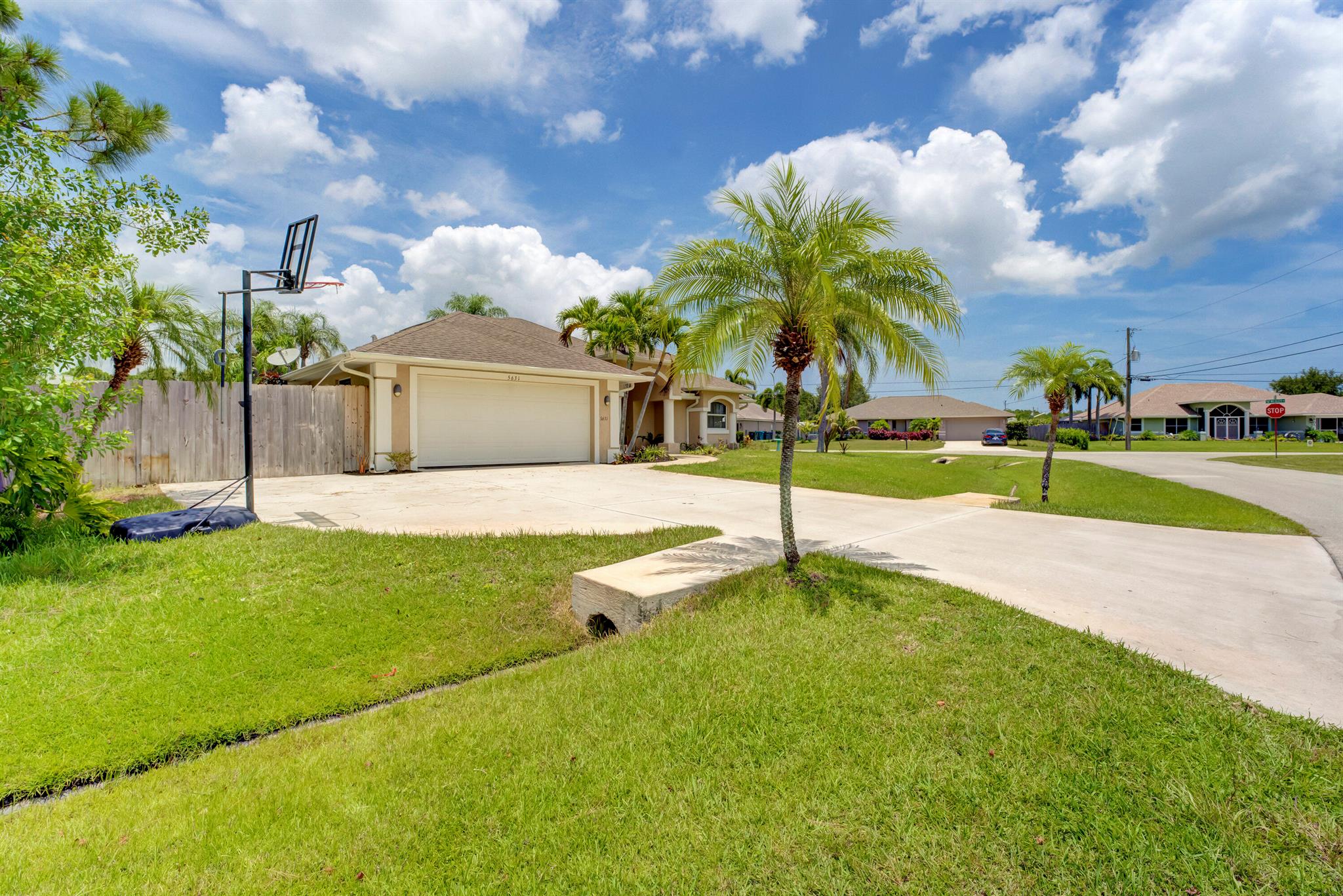 PORT ST LUCIE SECTION 44 - Residential