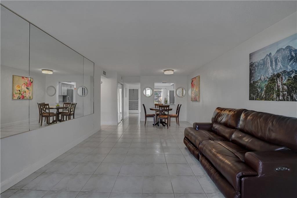 Meadowridge East - Residential
