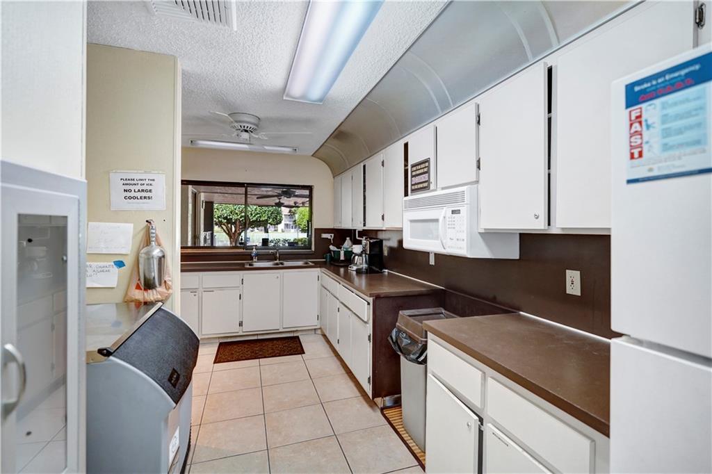 Meadowridge East - Residential