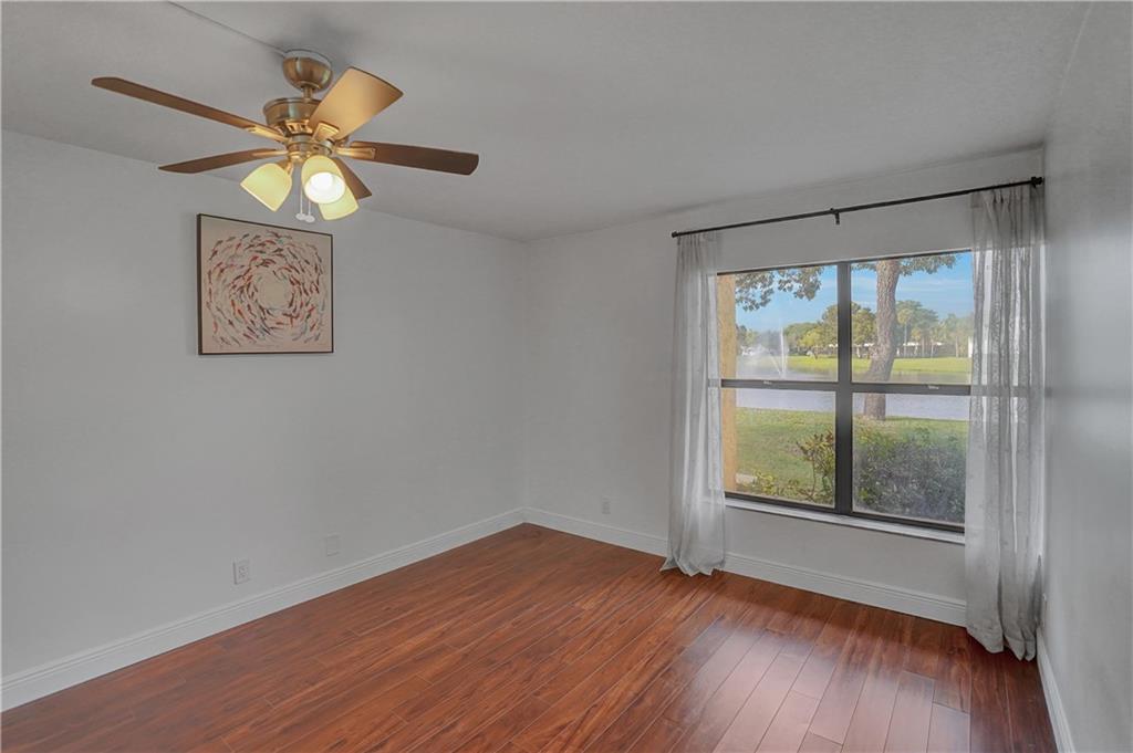 Meadowridge East - Residential