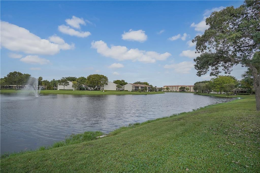 Meadowridge East - Residential