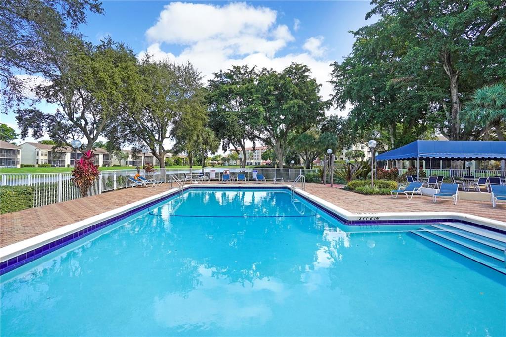Meadowridge East - Residential