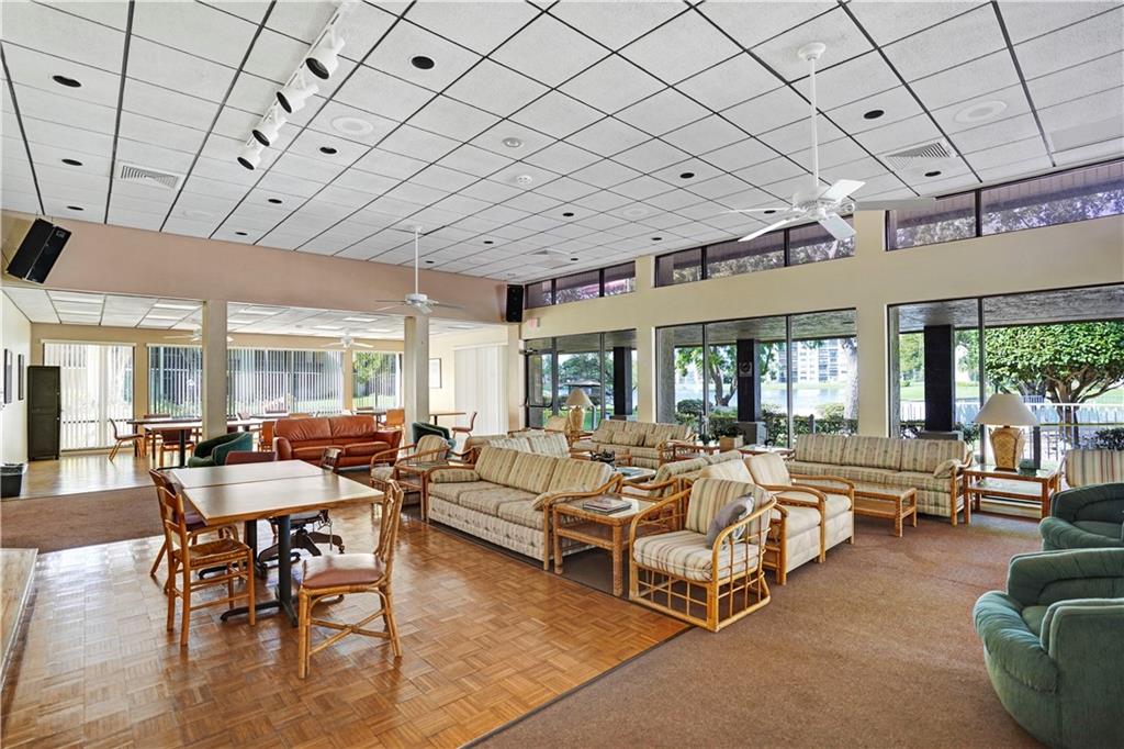 Meadowridge East - Residential