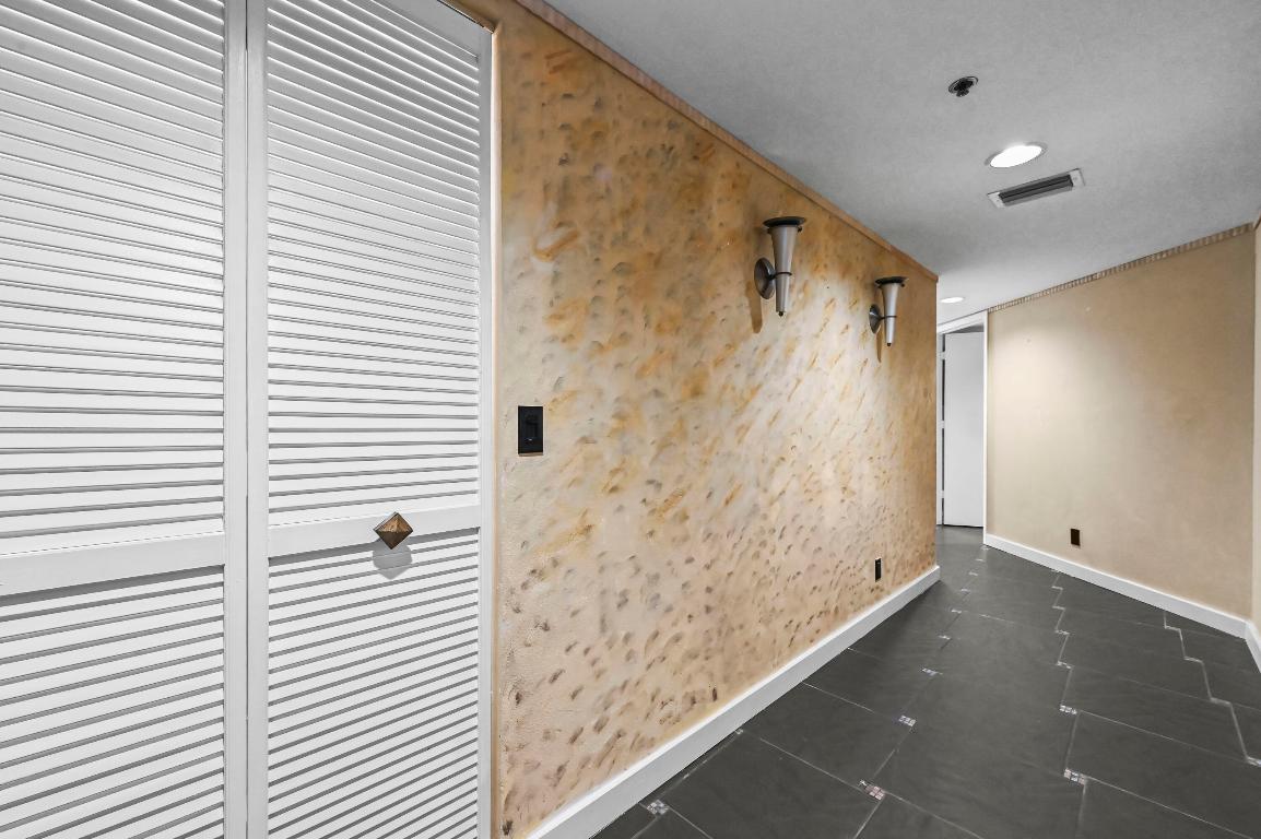 3120 N Highway A1a 201