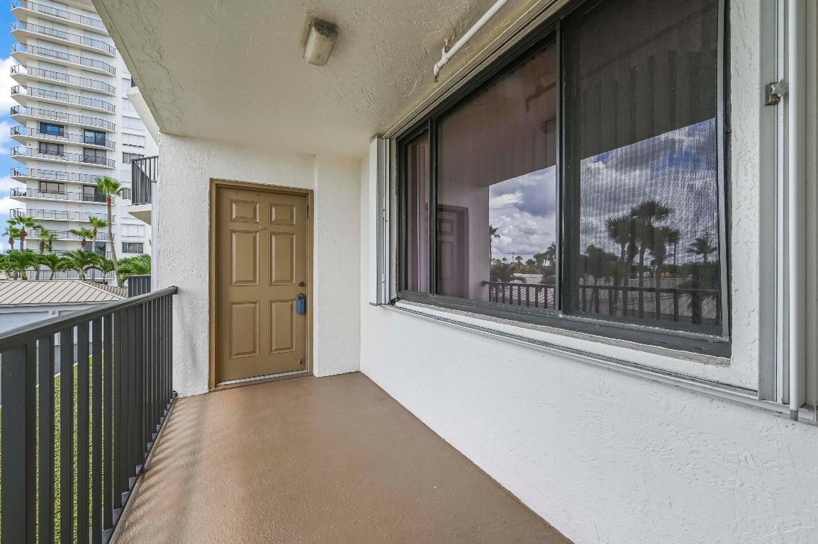 3120 N Highway A1a 201