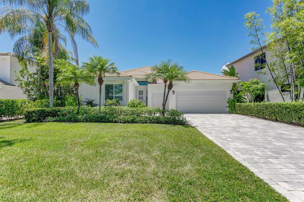Photo of 13249 Provence Drive, Palm Beach Gardens, FL 33410 (MLS # R10835934)