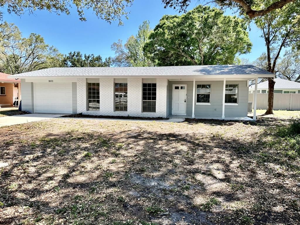 Photo of 1031 Hispana Avenue, Fort Pierce, FL 34982 (MLS # R10876500)