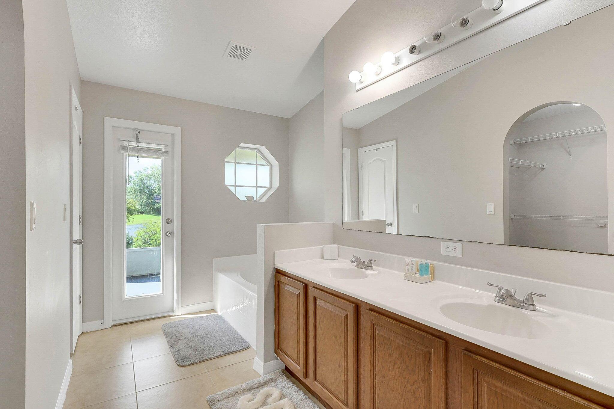 WINTERLAKES TRACT H 1ST R - Residential