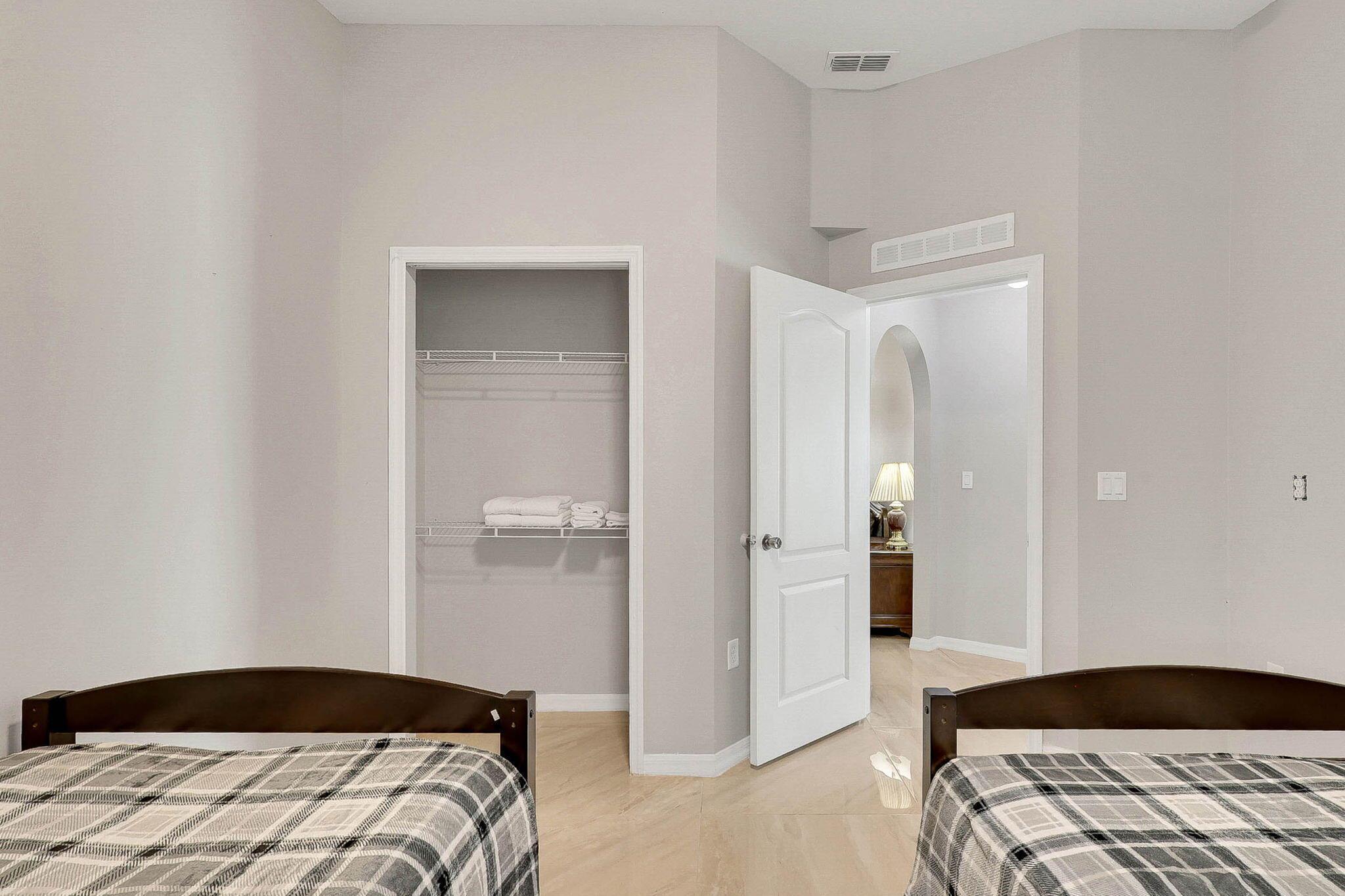 WINTERLAKES TRACT H 1ST R - Residential