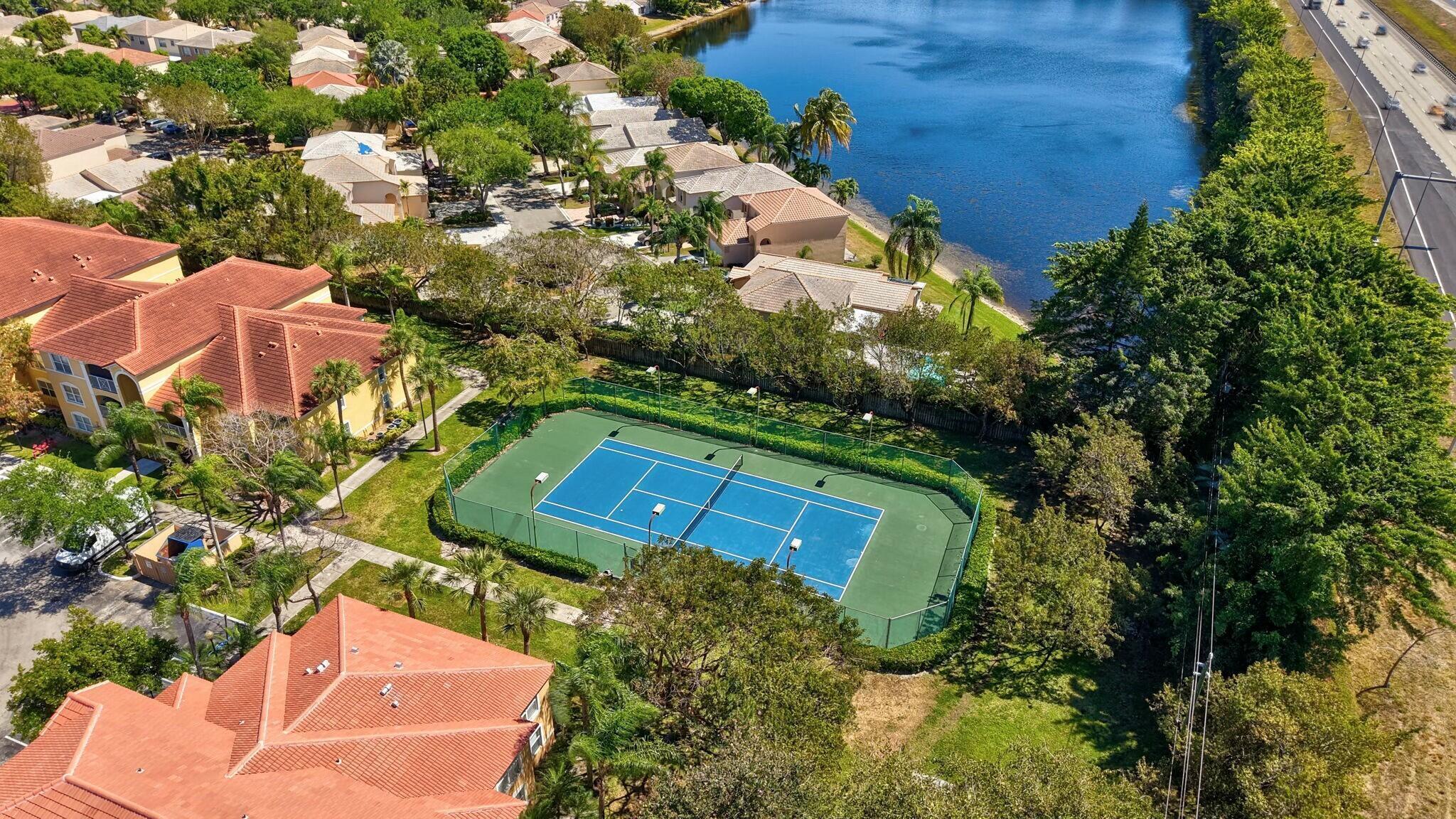 CLUB CARIBE CONDO - Residential