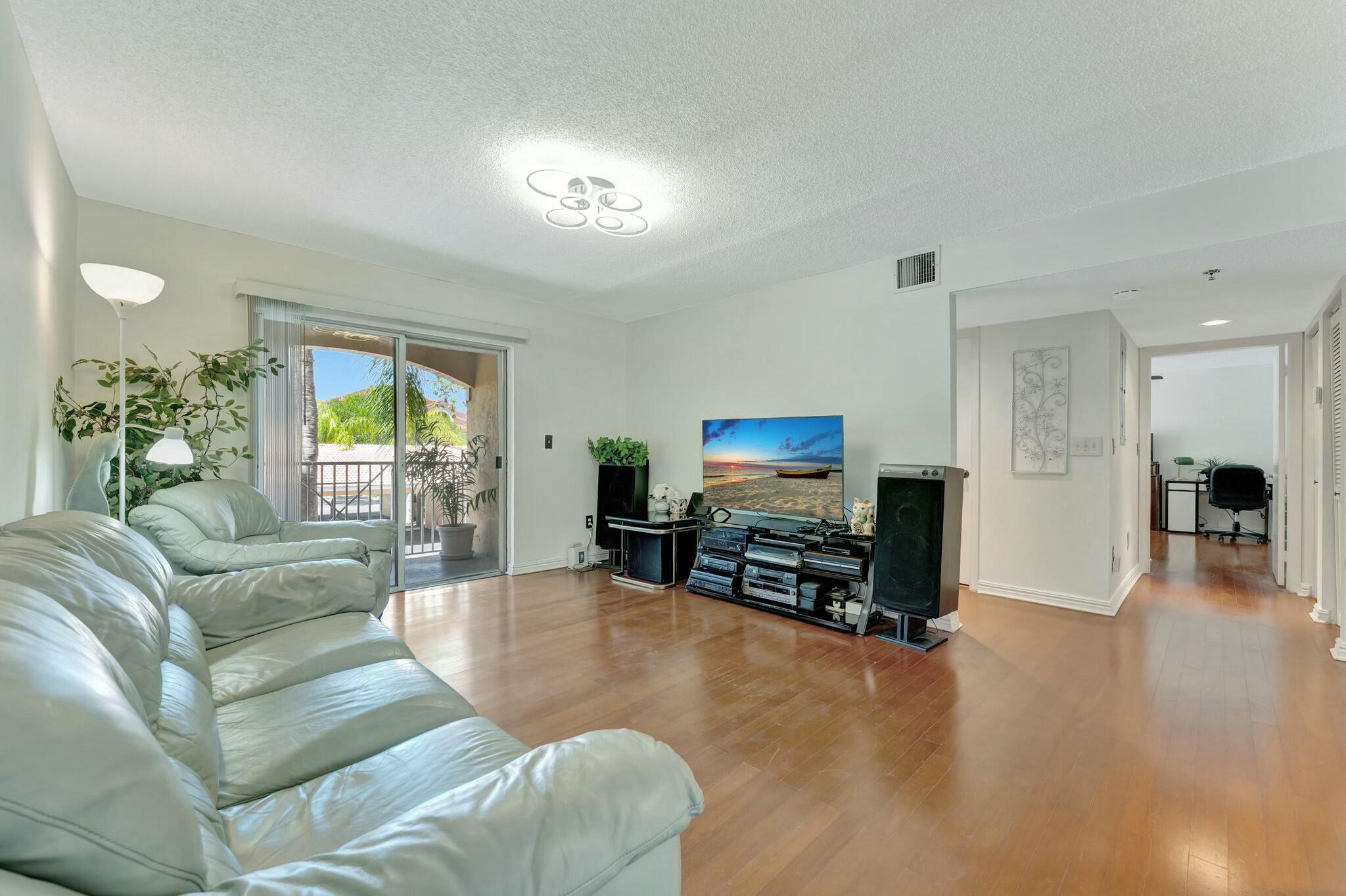 CLUB CARIBE CONDO - Residential