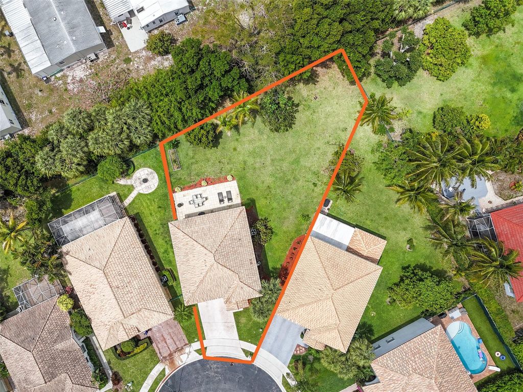 Photo of 1160 Rialto Drive, Boynton Beach, FL 33436 (MLS # F10497430)