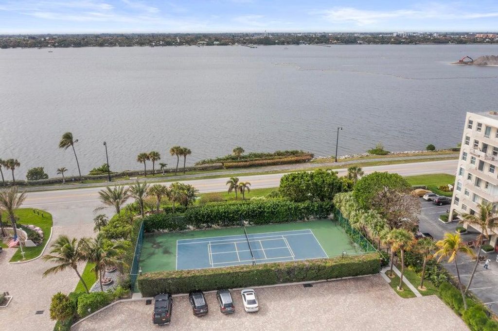 listing image 102