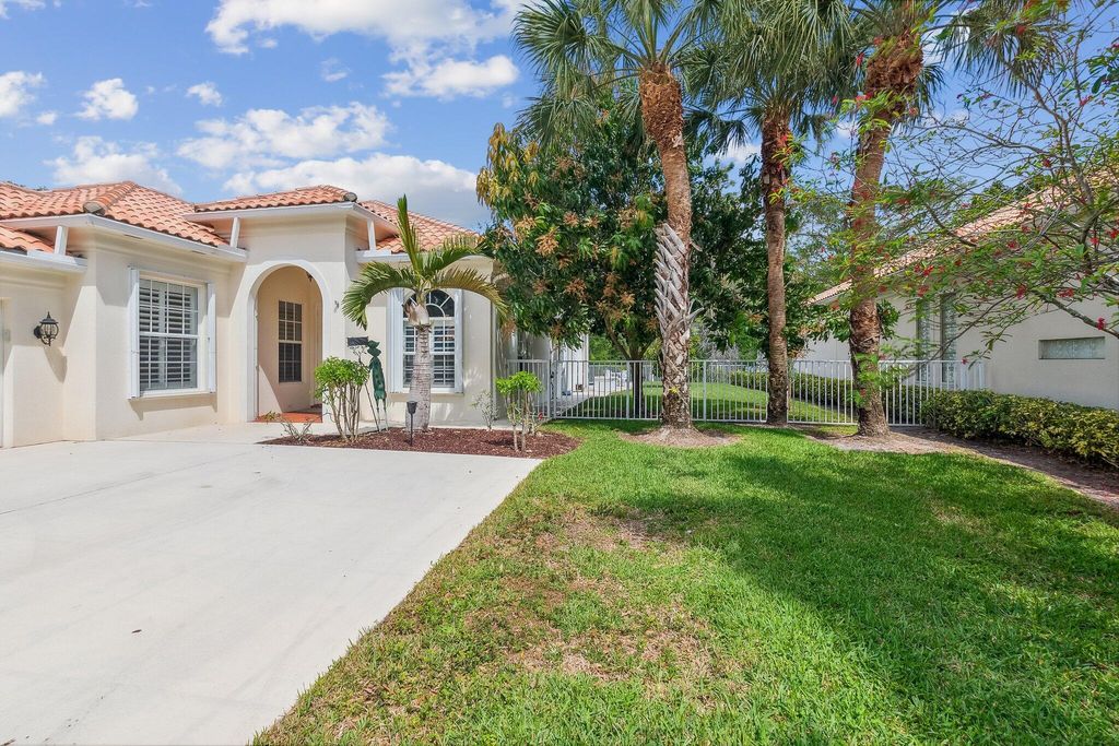 Photo of 4787 Preserve Drive, Delray Beach, FL 33445 (MLS # R10968579)