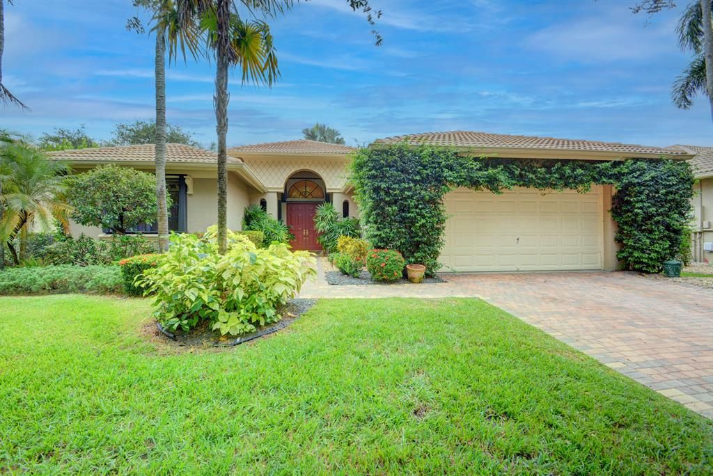 Photo of 7909 Via Grande, Boynton Beach, FL 33437 (MLS # R10741696)