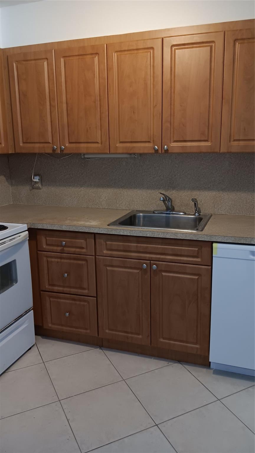 MARLBORO ESTATES CONDO - Residential Lease