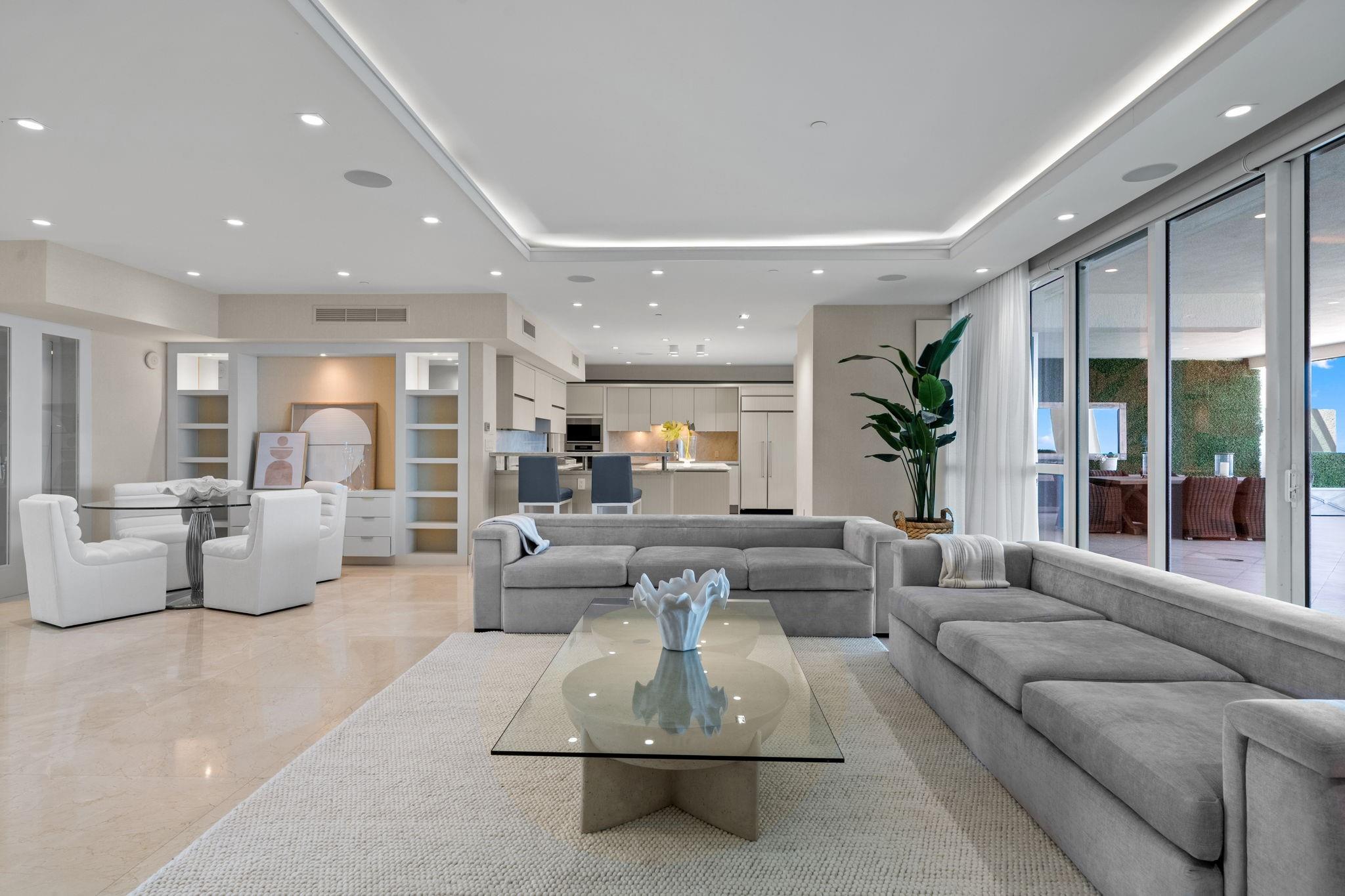 LAS OLAS BEACH CLUB - Residential