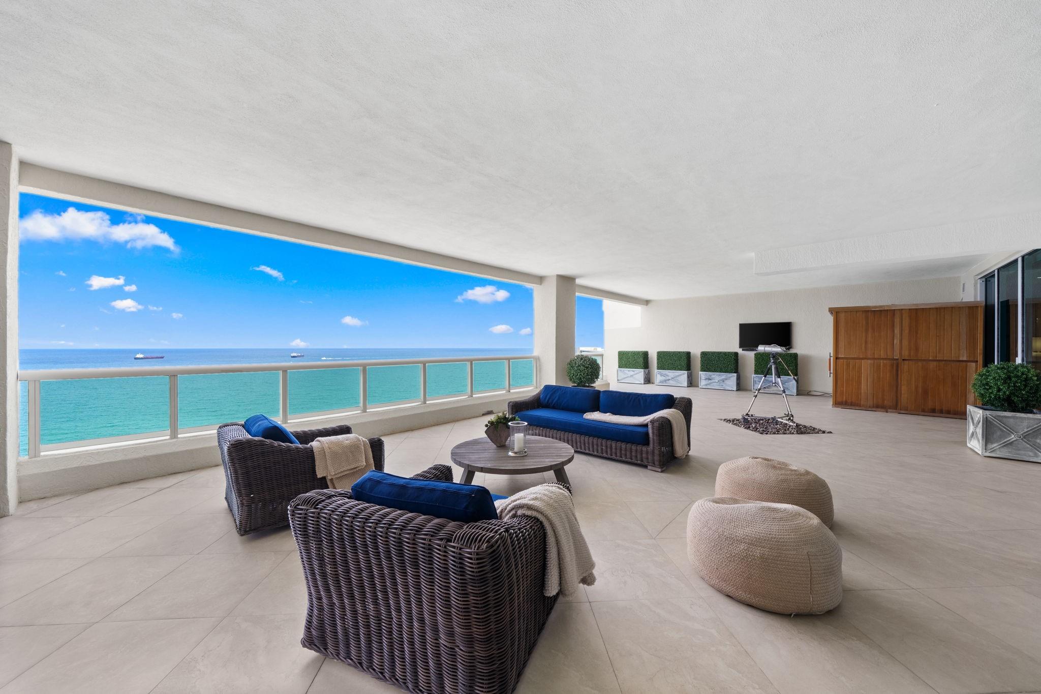 LAS OLAS BEACH CLUB - Residential