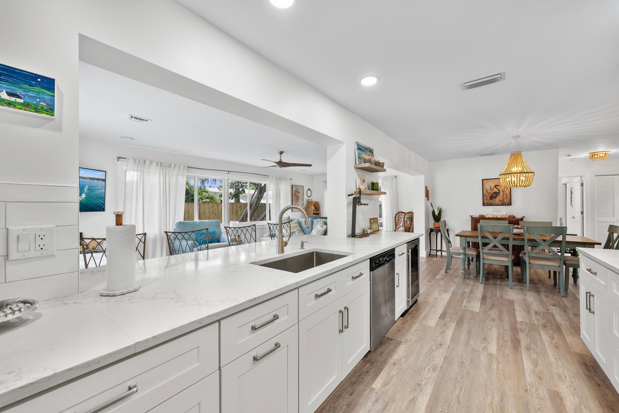 NORTH PALM BEACH VILLAGE - Residential Lease