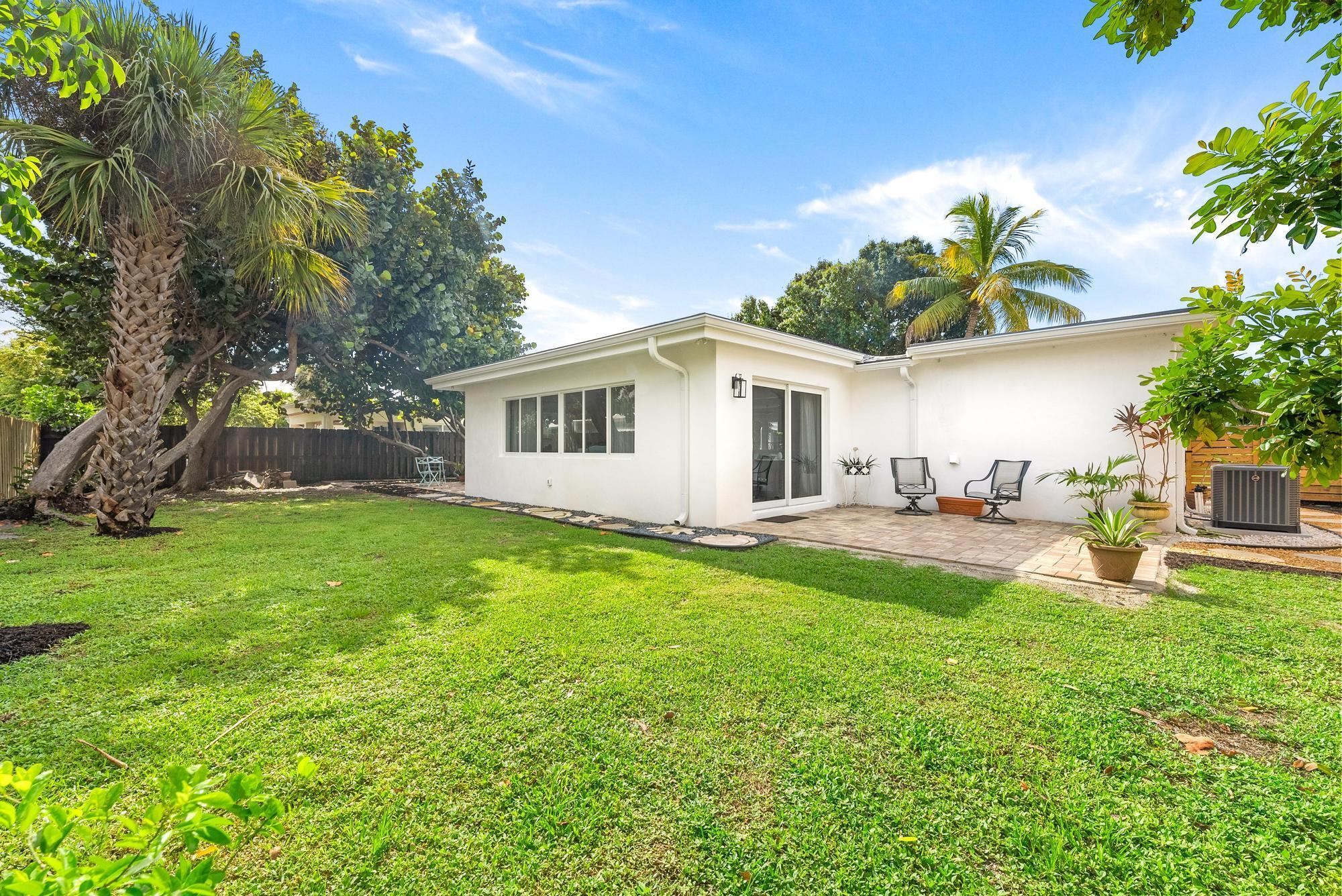 NORTH PALM BEACH VILLAGE - Residential Lease