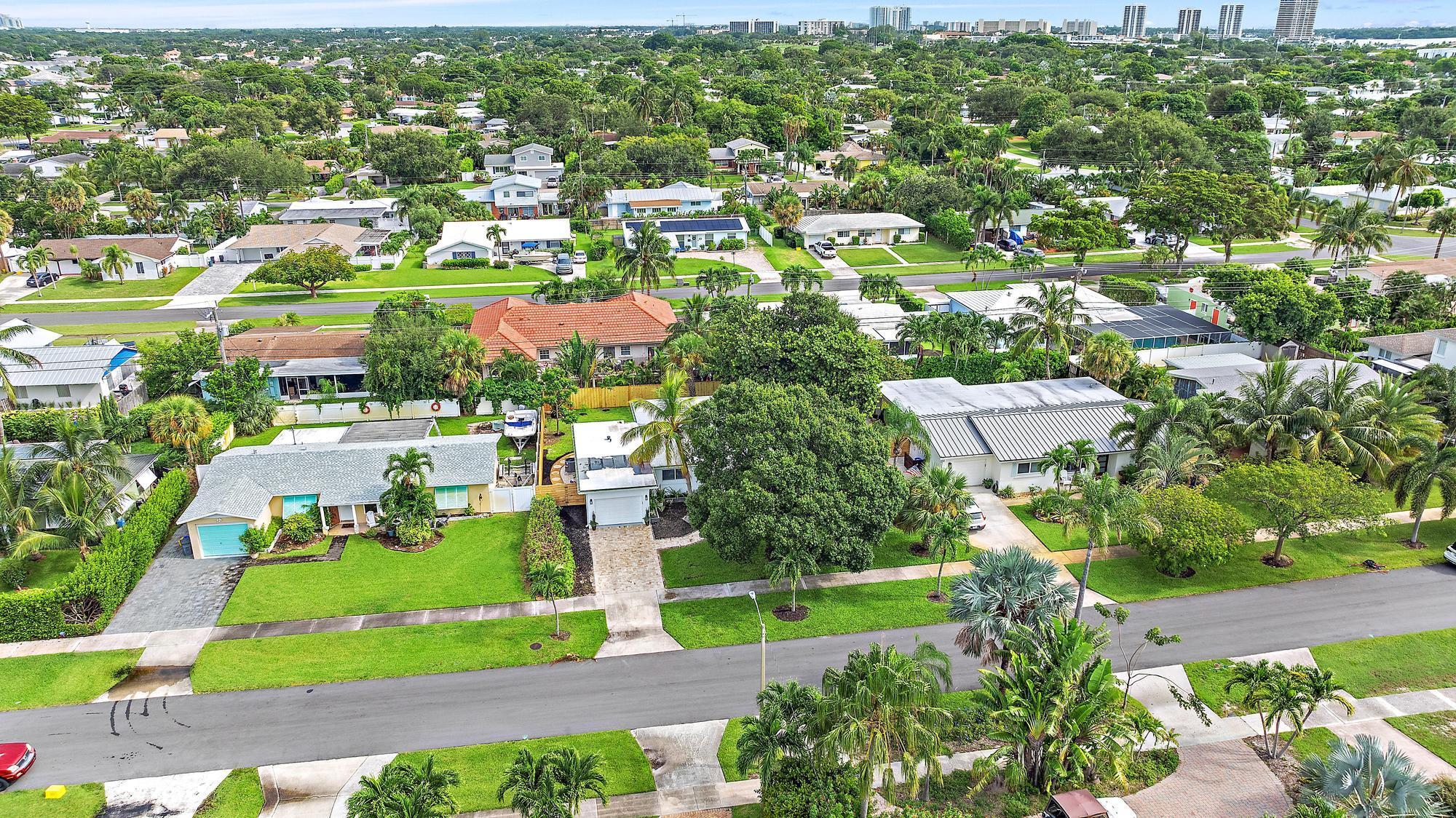 NORTH PALM BEACH VILLAGE - Residential Lease