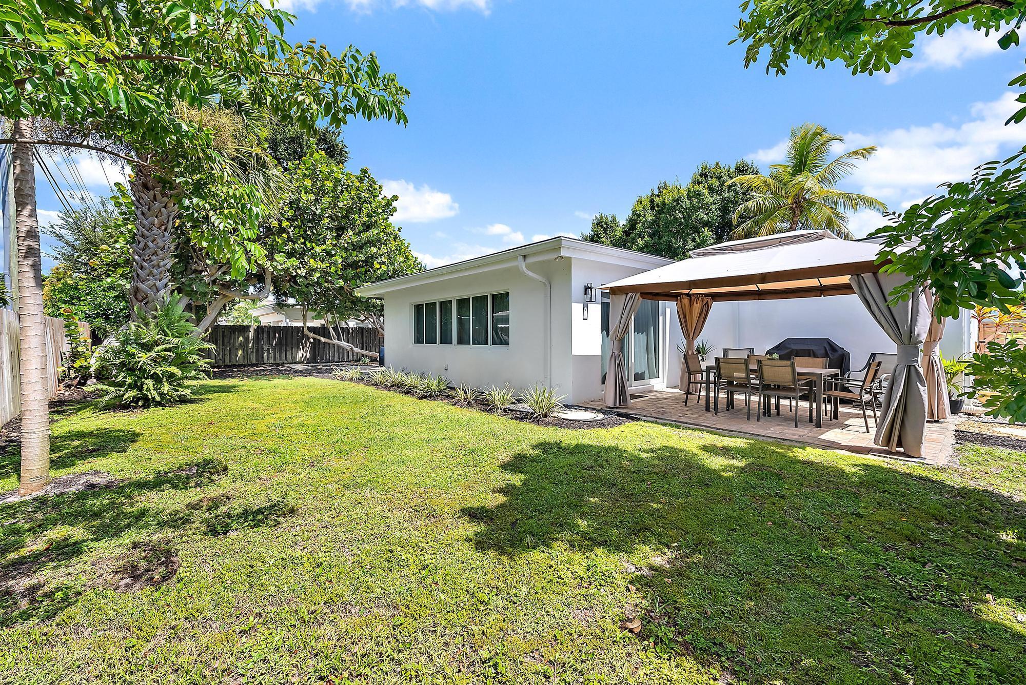 NORTH PALM BEACH VILLAGE - Residential Lease