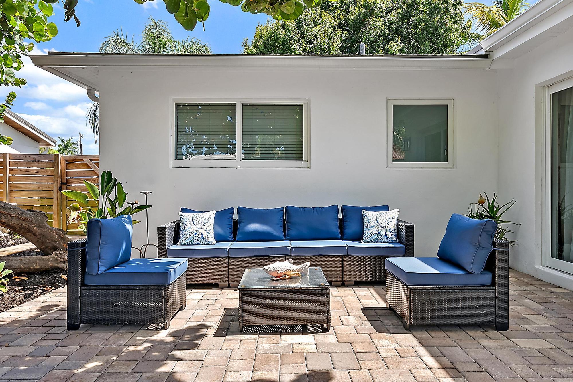 NORTH PALM BEACH VILLAGE - Residential Lease